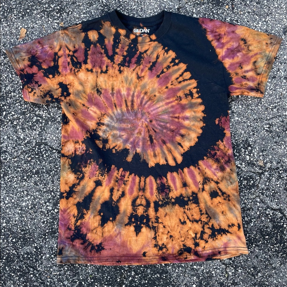 Reverse Tie Dye